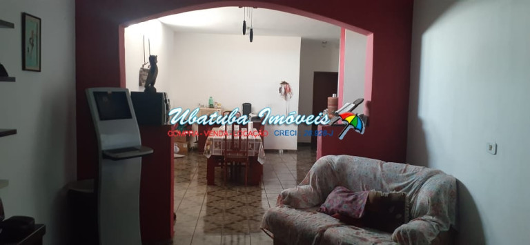Imóvel Comercial à Venda, 560 m² em Jardim Gurilândia - Taubaté
