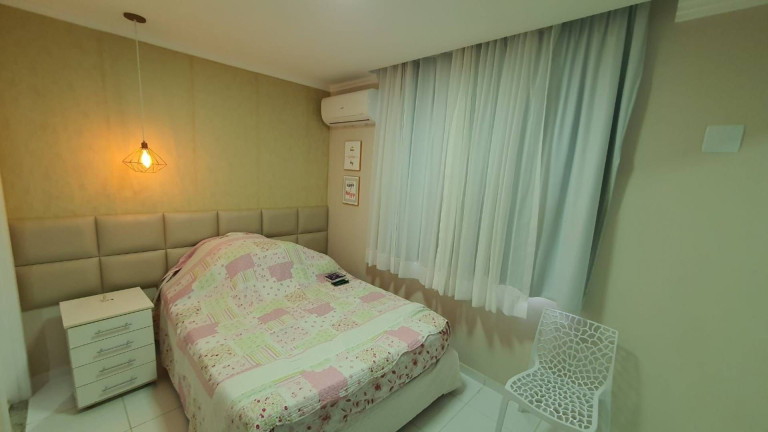 Imagem Casa com 5 Quartos à Venda, 225 m² em Atalaia - Aracaju Imagem Casa com 5 Quartos à Venda, 225 m² em Atalaia - Aracaju