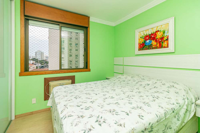 Imagem Imóvel com 3 Quartos à Venda, em Passo Da Areia - Porto Alegre Imagem Imóvel com 3 Quartos à Venda, em Passo Da Areia - Porto Alegre
