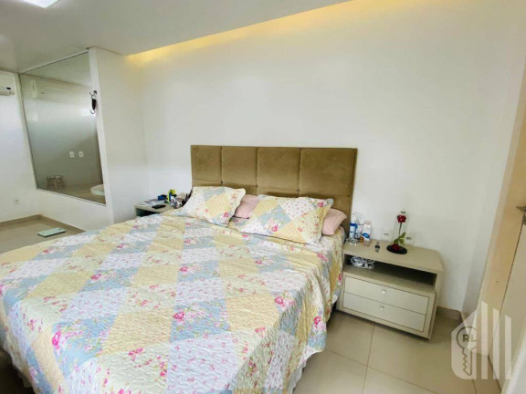 Imagem Casa com 5 Quartos à Venda, 375 m² em Tabajaras - Teresina
