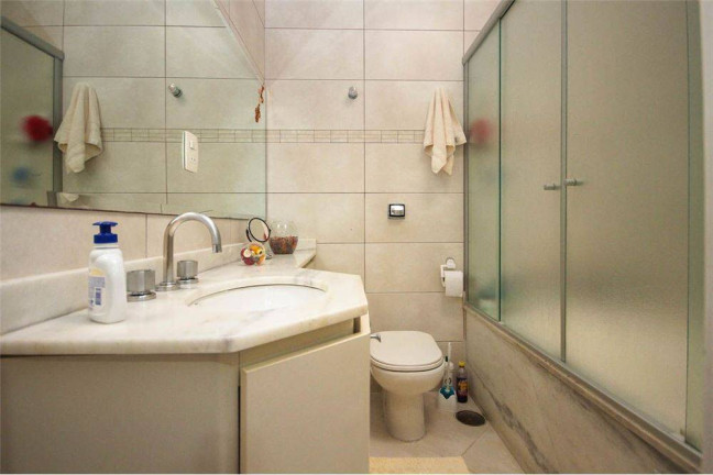 Imagem Casa com 2 Quartos à Venda, 180 m² em São Paulo
