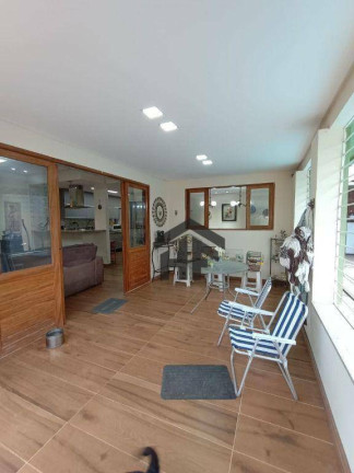 Imagem Casa com 4 Quartos à Venda, 133 m² em Candeias - Jaboatão Dos Guararapes Imagem Casa com 4 Quartos à Venda, 133 m² em Candeias - Jaboatão Dos Guararapes