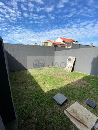 Imagem Imóvel com 3 Quartos à Venda, 145 m² em Uberaba - Curitiba Imagem Imóvel com 3 Quartos à Venda, 145 m² em Uberaba - Curitiba
