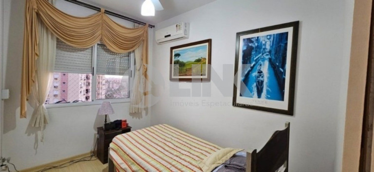 Imagem Apartamento com 3 Quartos à Venda, 65 m² em Vila Ipiranga - Porto Alegre