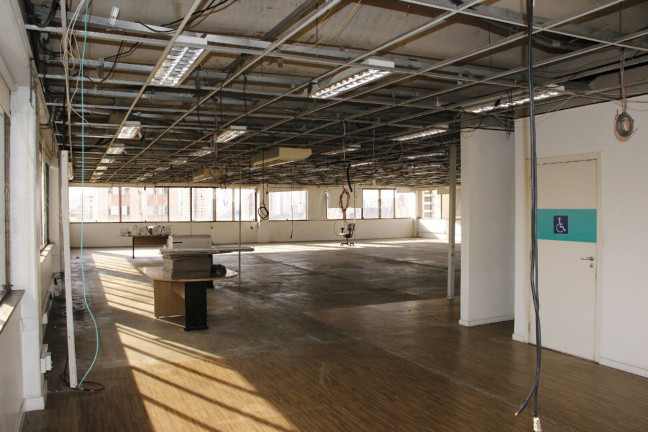 Imagem Imóvel Comercial para Alugar, 1 m² em Vila Paulista - São Paulo Imagem Imóvel Comercial para Alugar, 1 m² em Vila Paulista - São Paulo