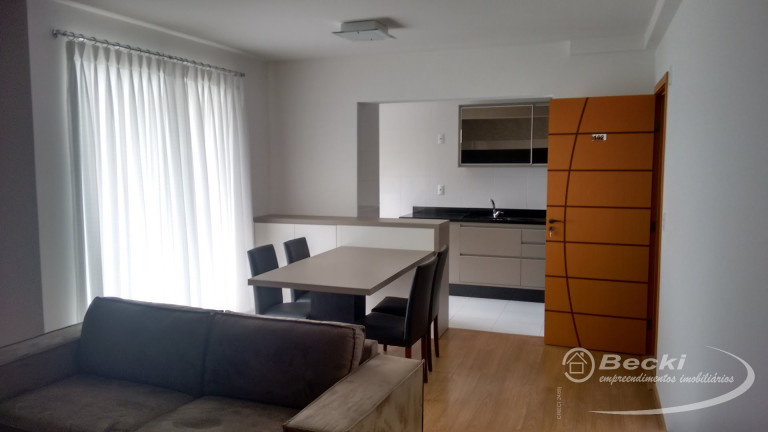 Imagem Apartamento com 2 Quartos à Venda, 70 m² em Atiradores - Joinville