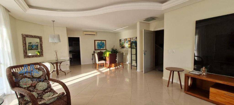Imagem Cobertura com 4 Quartos à Venda, 265 m² em Ingleses Do Rio Vermelho - Florianópolis Imagem Cobertura com 4 Quartos à Venda, 265 m² em Ingleses Do Rio Vermelho - Florianópolis