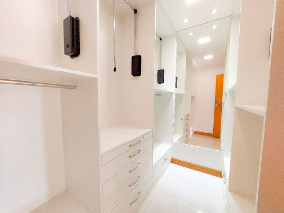 Imagem Apartamento com 3 Quartos à Venda, 180 m² em Várzea - Teresópolis