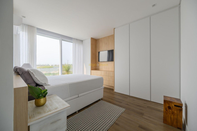 Imagem Casa com 7 Quartos à Venda, 371 m² em Condominio Celebration - Xangri-lá Imagem Casa com 7 Quartos à Venda, 371 m² em Condominio Celebration - Xangri-lá