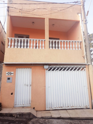 Casa com 3 Quartos à Venda, 120 m² em Imbiruçu - Betim
