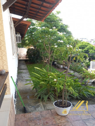 Imagem Casa com 4 Quartos à Venda, em Jardim Apipema - Salvador Imagem Casa com 4 Quartos à Venda, em Jardim Apipema - Salvador