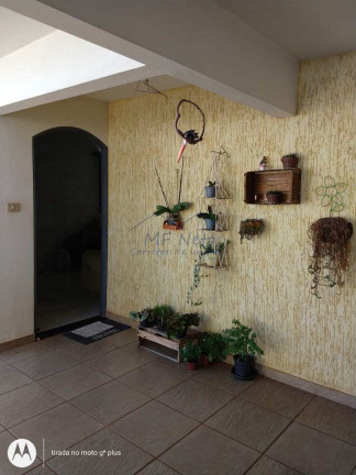Imagem Casa com 3 Quartos à Venda, 900 m² em Centro - Pirassununga