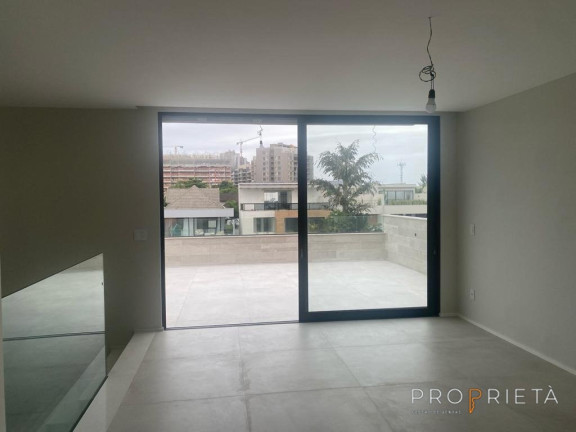 Imagem Casa de Condomínio com 5 Quartos à Venda, 400 m² em Barra Da Tijuca - Rio De Janeiro Imagem Casa de Condomínio com 5 Quartos à Venda, 400 m² em Barra Da Tijuca - Rio De Janeiro
