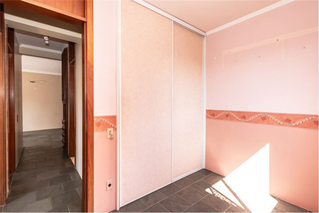 Imagem Imóvel com 3 Quartos à Venda, em Chácara Das Pedras - Porto Alegre Imagem Imóvel com 3 Quartos à Venda, em Chácara Das Pedras - Porto Alegre