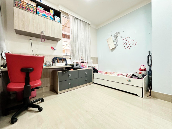 Imagem Casa com 4 Quartos à Venda, 200 m² em Guará I - Brasília
