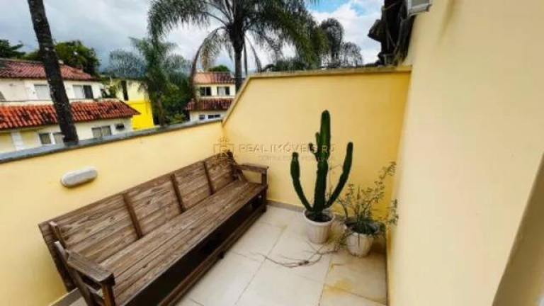Imagem Casa com 4 Quartos à Venda, 110 m² em Taquara - Rio De Janeiro Imagem Casa com 4 Quartos à Venda, 110 m² em Taquara - Rio De Janeiro