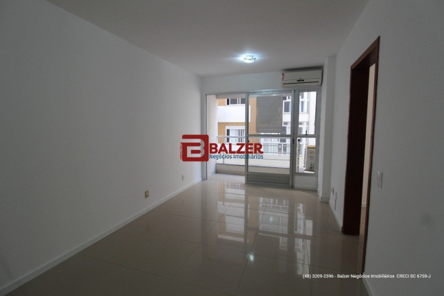 Imagem Apartamento com 2 Quartos à Venda, 77 m² em Centro - Florianópolis Imagem Apartamento com 2 Quartos à Venda, 77 m² em Centro - Florianópolis