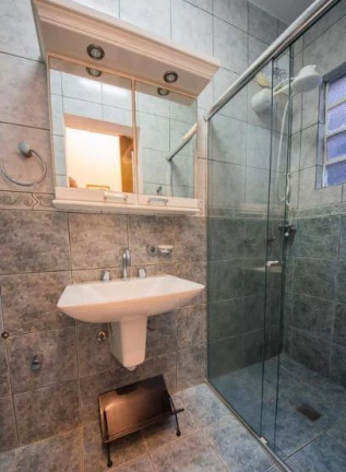 Imagem Apartamento com 2 Quartos à Venda, 51 m² em Moinhos De Vento - Porto Alegre