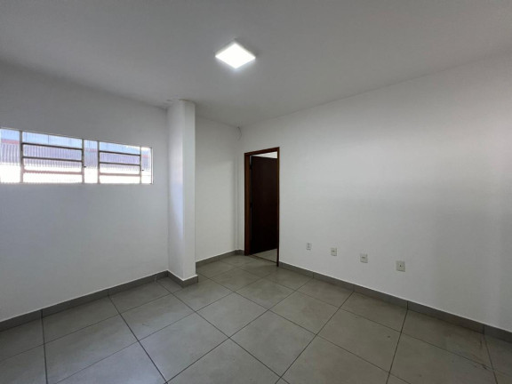 Imagem Galpão à Venda, 600 m² em Jardim Tabapuã - Londrina Imagem Galpão à Venda, 600 m² em Jardim Tabapuã - Londrina