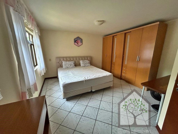 Imagem Casa com 4 Quartos à Venda, 396 m² em Itacorubi - Florianópolis Imagem Casa com 4 Quartos à Venda, 396 m² em Itacorubi - Florianópolis