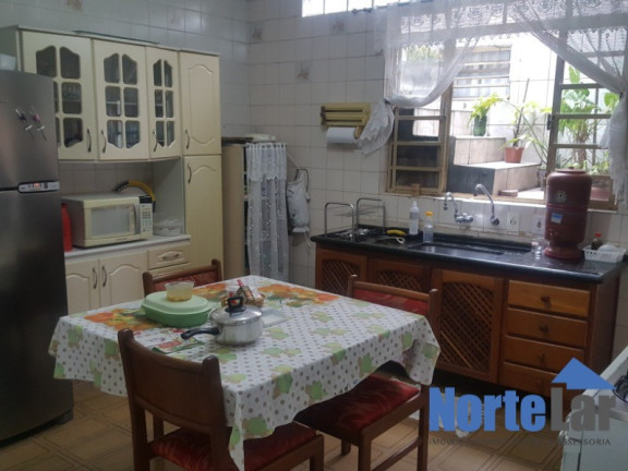 Imagem Casa com 5 Quartos à Venda, 250 m² em Parque Maria Domitila - São Paulo