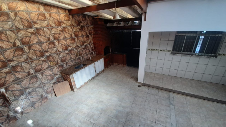 Imagem Sobrado com 3 Quartos à Venda, 250 m² em Umuarama - Osasco