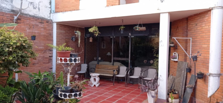 Imagem Casa com 4 Quartos à Venda, 220 m² em Centro - Jacareí Imagem Casa com 4 Quartos à Venda, 220 m² em Centro - Jacareí