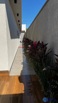 Imagem Casa com 3 Quartos à Venda, 369 m² em Setor Garavelo - Aparecida De Goiânia