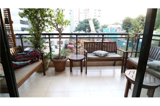 Imagem Imóvel com 3 Quartos à Venda, em Pinheiros - São Paulo Imagem Imóvel com 3 Quartos à Venda, em Pinheiros - São Paulo
