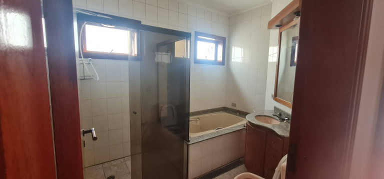 Casa de Condomínio com 3 Quartos à Venda, 615 m² em Jardim Do Golf I - Jandira