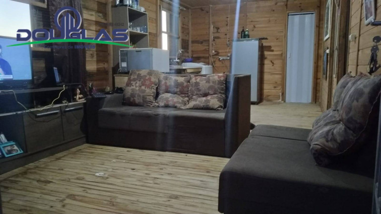 Imagem Casa com 2 Quartos à Venda, 780 m² em Viamão Imagem Casa com 2 Quartos à Venda, 780 m² em Viamão