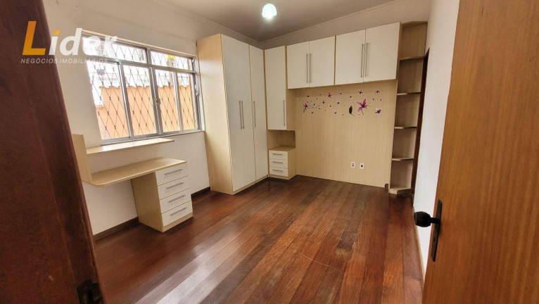 Imagem Casa com 3 Quartos à Venda, 192 m² em Santa Helena - Juiz De Fora Imagem Casa com 3 Quartos à Venda, 192 m² em Santa Helena - Juiz De Fora
