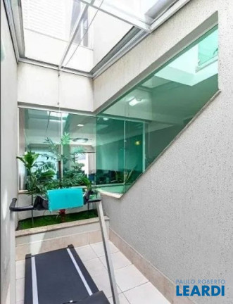 Imagem Sobrado com 4 Quartos à Venda, 254 m² em Vila Gilda - Santo André
