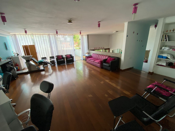 Imagem Casa com 5 Quartos à Venda, 400 m² em Sumarezinho - São Paulo Imagem Casa com 5 Quartos à Venda, 400 m² em Sumarezinho - São Paulo