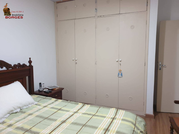 Imagem Casa com 4 Quartos à Venda, 145 m² em Moema - São Paulo