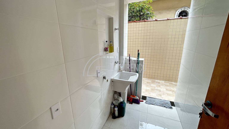 Imagem Casa com 3 Quartos à Venda, 93 m² em Embaré - Santos