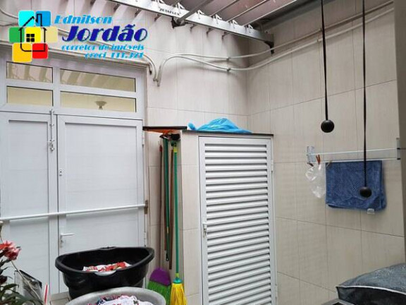 Imagem Sobrado com 3 Quartos à Venda, 120 m² em Utinga - Santo André Imagem Sobrado com 3 Quartos à Venda, 120 m² em Utinga - Santo André