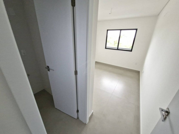 Imagem Apartamento com 2 Quartos à Venda, 69 m² em Barra Do Sai - Itapoá