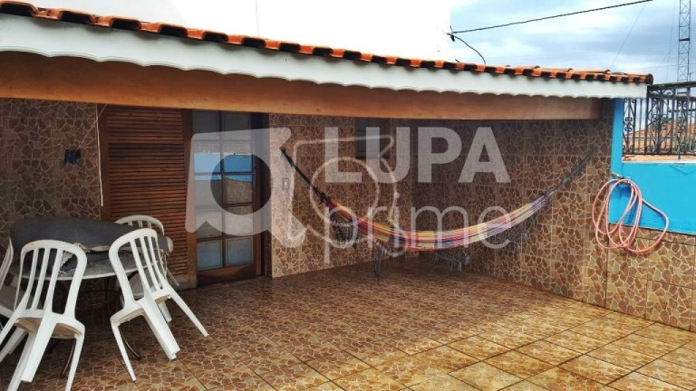 Imagem Casa com 4 Quartos à Venda, 240 m² em Jardim Guanca - São Paulo