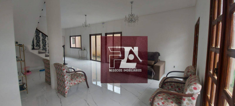 Imagem Casa com 8 Quartos à Venda, 382 m² em Cruz - Lorena Imagem Casa com 8 Quartos à Venda, 382 m² em Cruz - Lorena