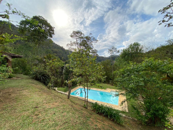 Imagem Casa com 4 Quartos à Venda, 179 m² em Jardim Salaco - Teresópolis