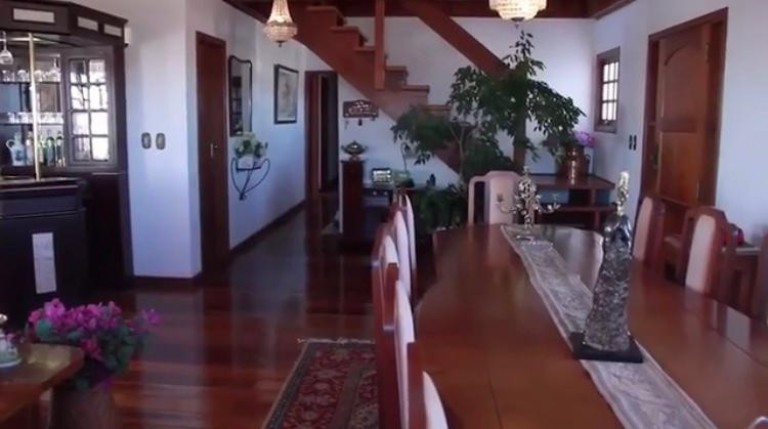 Apartamento com 4 Quartos à Venda, 500 m² em Alto Do Capivari - Campos Do Jordão