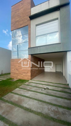 Imagem Casa com 3 Quartos à Venda, 190 m² em Fraron - Pato Branco