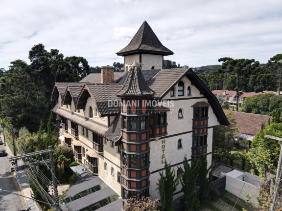 Imagem Imóvel com 24 Quartos à Venda, 1.741 m² em Região De Capivari - Campos Do Jordão
