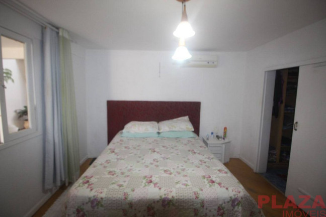 Imagem Casa com 9 Quartos à Venda, 260 m² em Centro - Balneário Camboriú