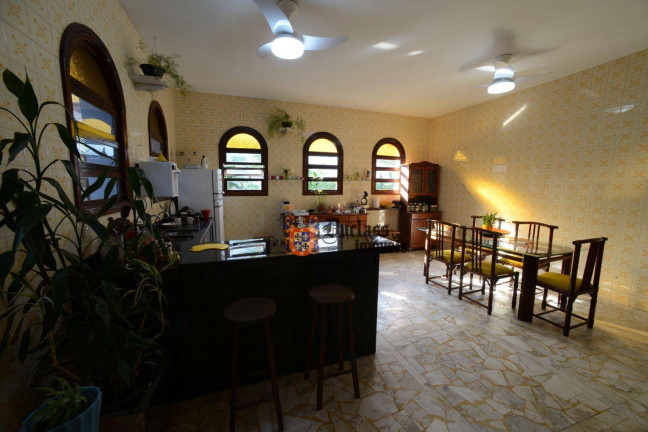 Imagem Casa com 6 Quartos à Venda, 259 m² em Centro - Peruíbe Imagem Casa com 6 Quartos à Venda, 259 m² em Centro - Peruíbe