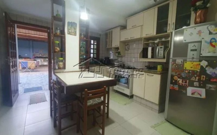 Imagem Casa com 3 Quartos à Venda, 220 m² em Bosque Dos Eucaliptos - São José Dos Campos