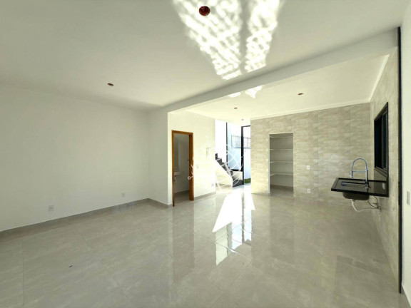 Imagem Casa com 3 Quartos à Venda, 110 m² em Centro - Piracaia