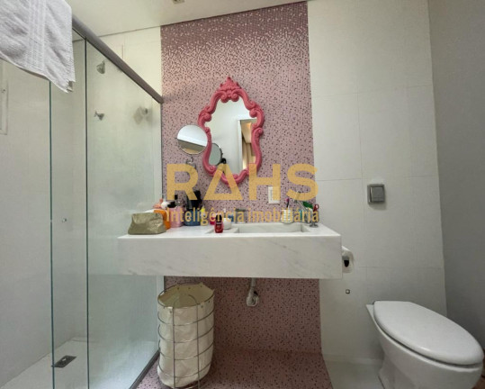 Imagem Casa com 3 Quartos à Venda, 1.365 m² em São Marcos - Joinville Imagem Casa com 3 Quartos à Venda, 1.365 m² em São Marcos - Joinville