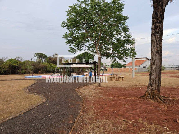 Imagem Casa com 3 Quartos à Venda, 250 m² em Campos Ville - Araraquara Imagem Casa com 3 Quartos à Venda, 250 m² em Campos Ville - Araraquara